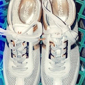 MK Women's tennis shoes